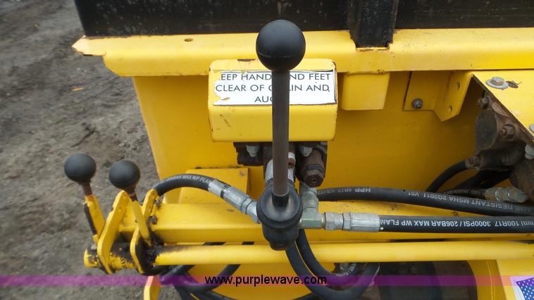 image for item K4628 2013 Salsco Trackpaver TP411 asphalt paver