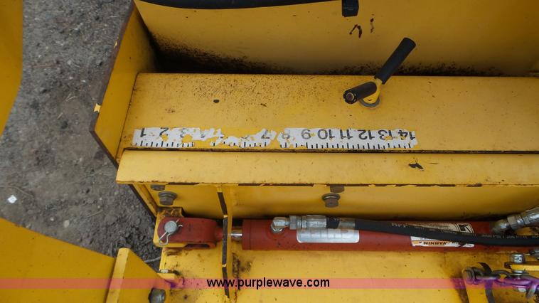 image for item K4628 2013 Salsco Trackpaver TP411 asphalt paver