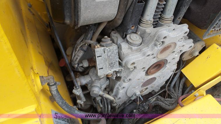 image for item K4628 2013 Salsco Trackpaver TP411 asphalt paver