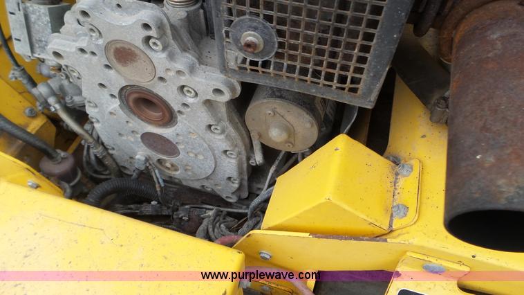 image for item K4628 2013 Salsco Trackpaver TP411 asphalt paver