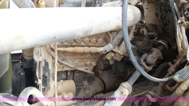 image for item K4632 1998 Ford F800 flatbed truck