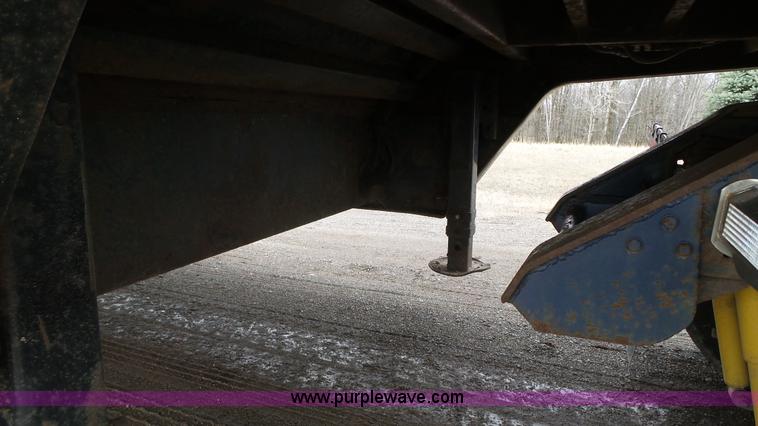 image for item K4633 2001 Trail King TK70HT drop deck hydra tail trailer