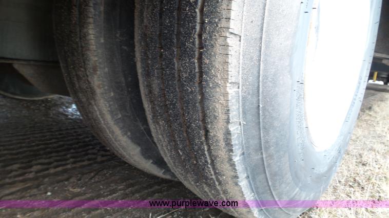 image for item K4633 2001 Trail King TK70HT drop deck hydra tail trailer