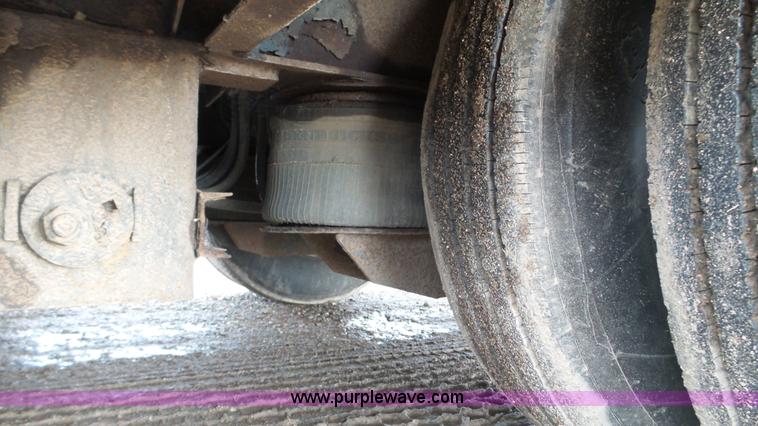 image for item K4633 2001 Trail King TK70HT drop deck hydra tail trailer