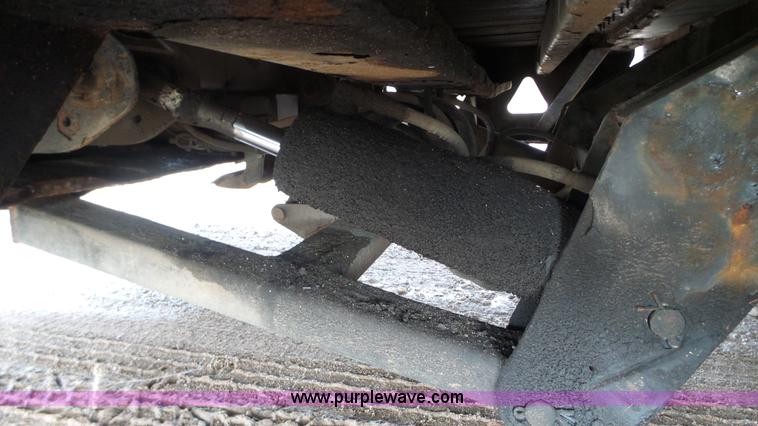 image for item K4633 2001 Trail King TK70HT drop deck hydra tail trailer