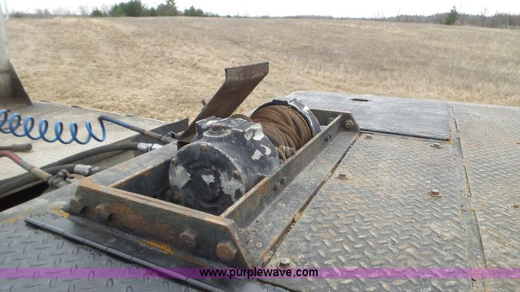 image for item K4633 2001 Trail King TK70HT drop deck hydra tail trailer