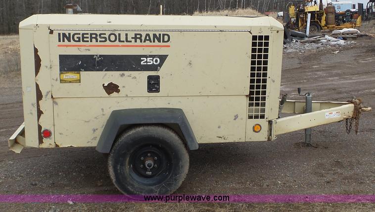 image for item K4634 1999 Ingersoll Rand P250 WJD air compressor