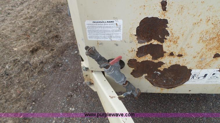 image for item K4634 1999 Ingersoll Rand P250 WJD air compressor