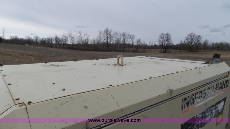 image for item K4634 1999 Ingersoll Rand P250 WJD air compressor