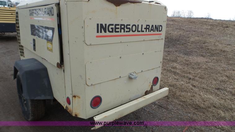image for item K4634 1999 Ingersoll Rand P250 WJD air compressor