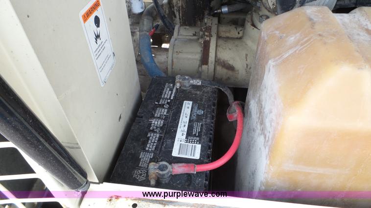 image for item K4634 1999 Ingersoll Rand P250 WJD air compressor