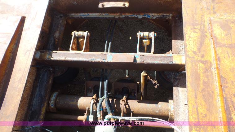 image for item K5029 1987 Load King PHD70/90-3 equipment trailer