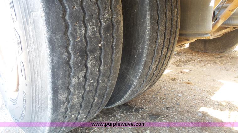 image for item K5029 1987 Load King PHD70/90-3 equipment trailer