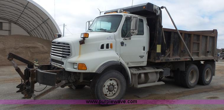 image for item K5118 2008 Sterling L9500 dump truck