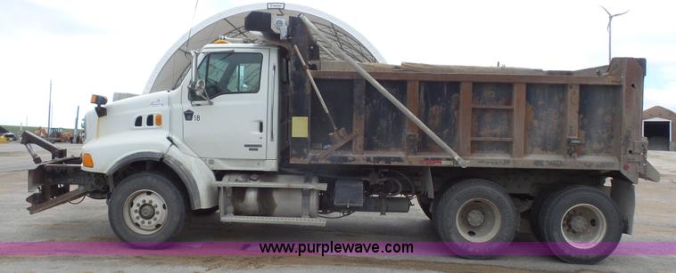 image for item K5118 2008 Sterling L9500 dump truck