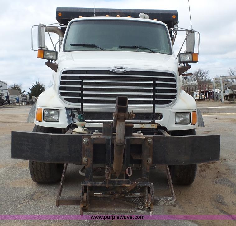 image for item K5118 2008 Sterling L9500 dump truck