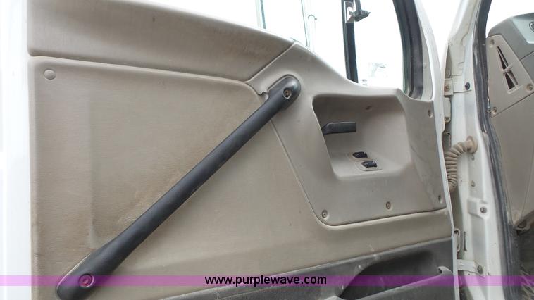 image for item K5118 2008 Sterling L9500 dump truck