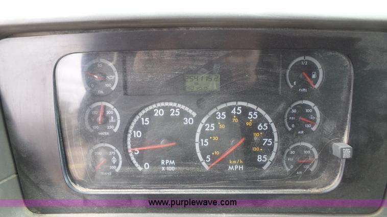 image for item K5118 2008 Sterling L9500 dump truck