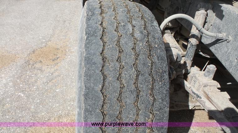 image for item K5118 2008 Sterling L9500 dump truck