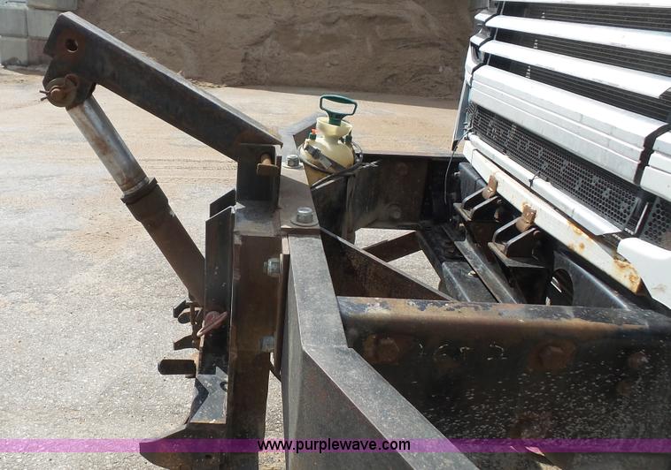 image for item K5118 2008 Sterling L9500 dump truck