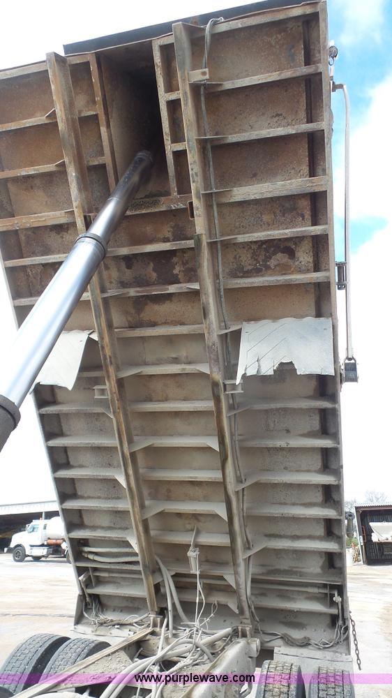 image for item K5118 2008 Sterling L9500 dump truck