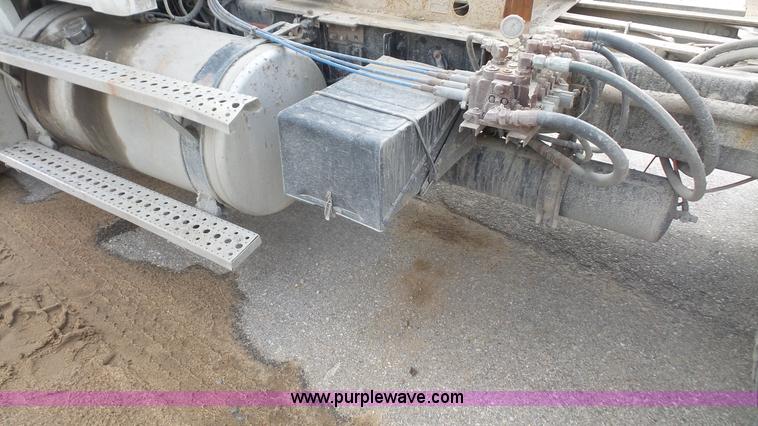 image for item K5118 2008 Sterling L9500 dump truck