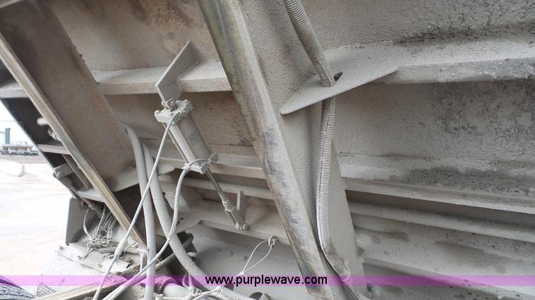 image for item K5118 2008 Sterling L9500 dump truck