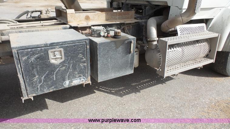 image for item K5118 2008 Sterling L9500 dump truck