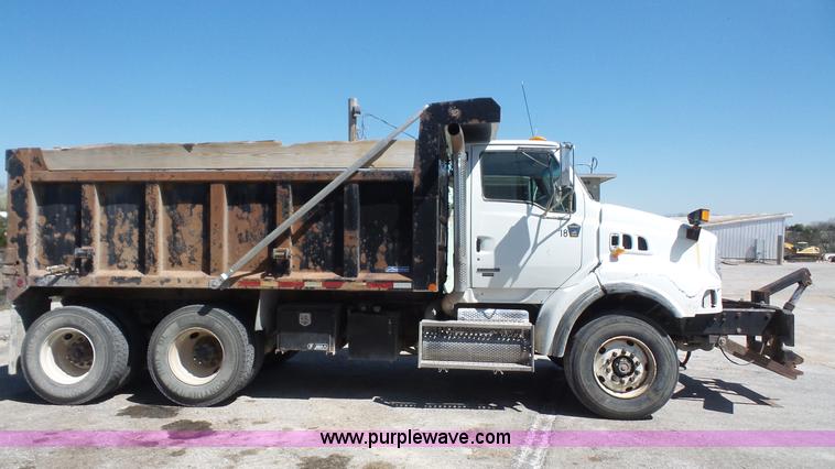 image for item K5118 2008 Sterling L9500 dump truck