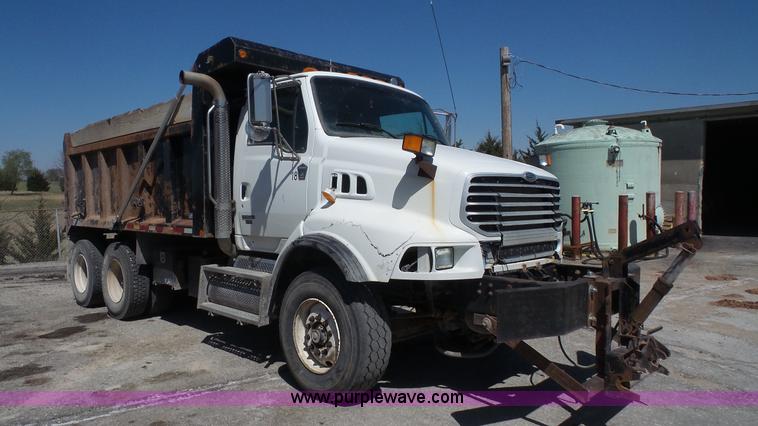 image for item K5118 2008 Sterling L9500 dump truck