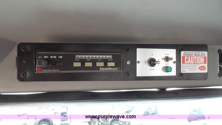 image for item K5150 2001 Freightliner FL70 bucket truck