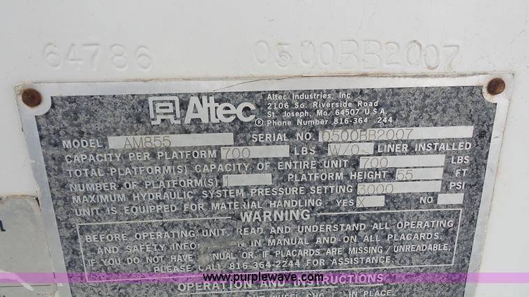 image for item K5150 2001 Freightliner FL70 bucket truck