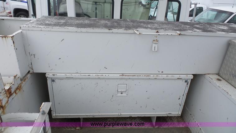 image for item K5150 2001 Freightliner FL70 bucket truck