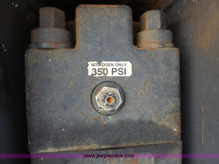 image for item K5180 LaBounty MB3570 skid steer hydraulic breaker