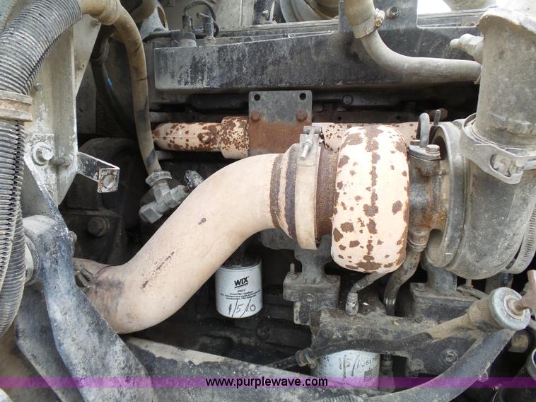 image for item K5182 1996 International 5070 mixer truck