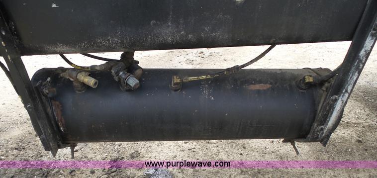 image for item K5182 1996 International 5070 mixer truck