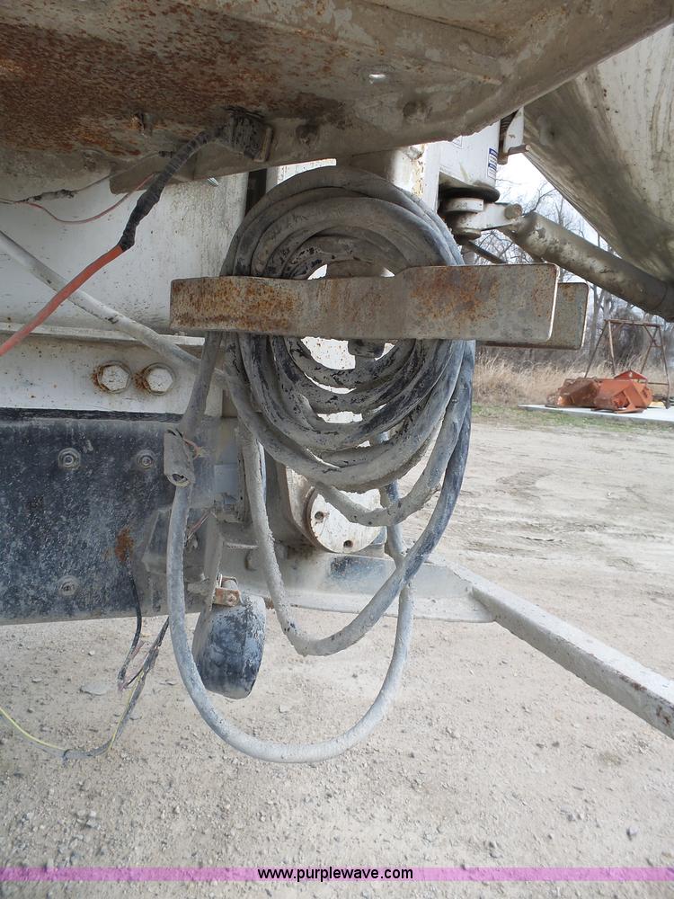 image for item K5182 1996 International 5070 mixer truck