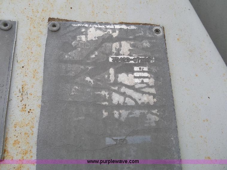 image for item K5182 1996 International 5070 mixer truck