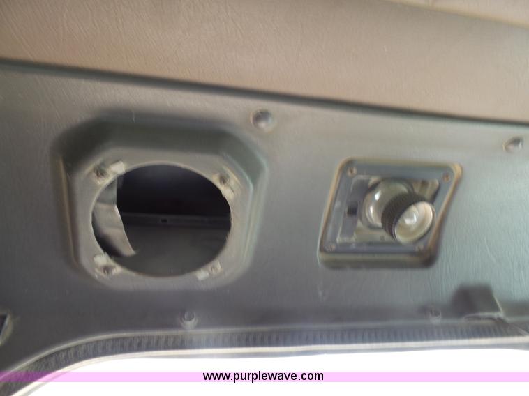 image for item K5183 1997 International 5070 mixer truck