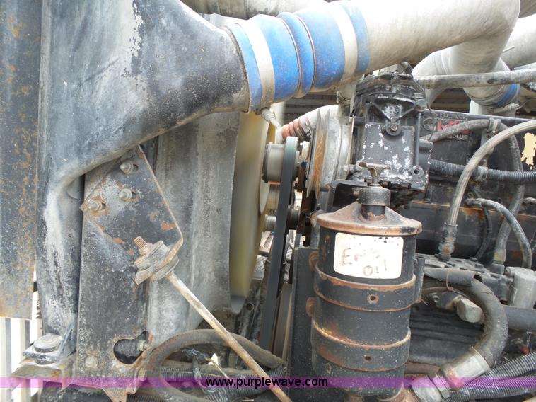image for item K5183 1997 International 5070 mixer truck