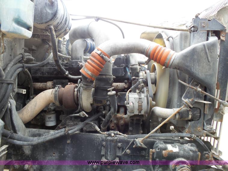 image for item K5183 1997 International 5070 mixer truck