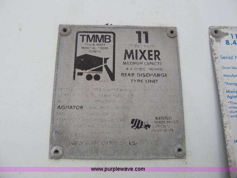 image for item K5183 1997 International 5070 mixer truck