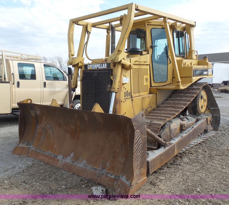image for item K5188 1988 Caterpillar D6H dozer