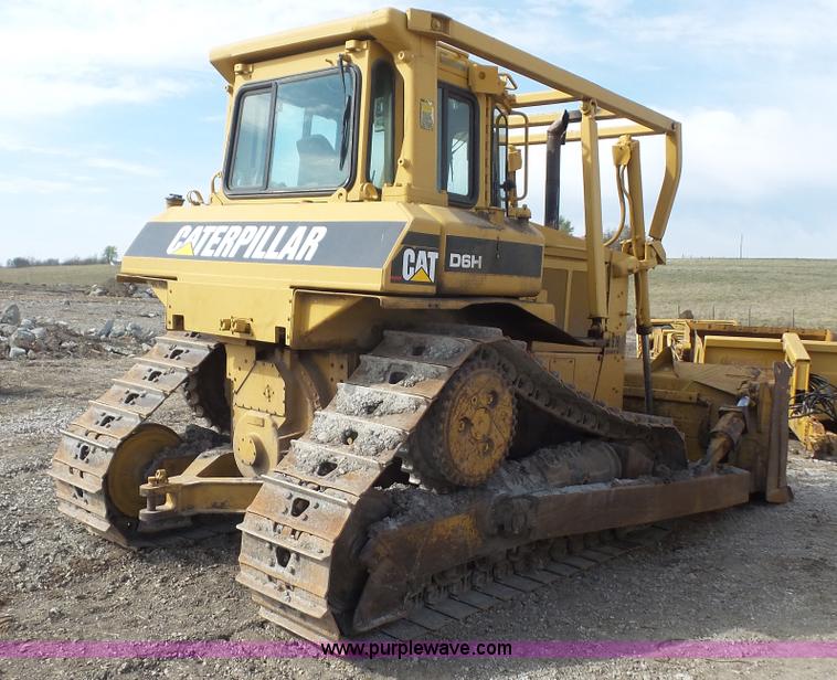 image for item K5188 1988 Caterpillar D6H dozer