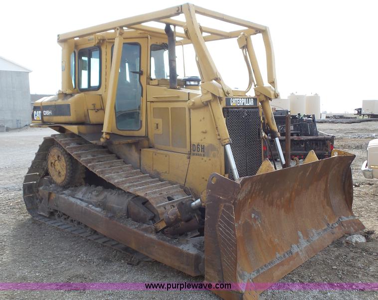image for item K5188 1988 Caterpillar D6H dozer