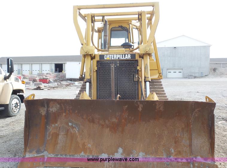 image for item K5188 1988 Caterpillar D6H dozer