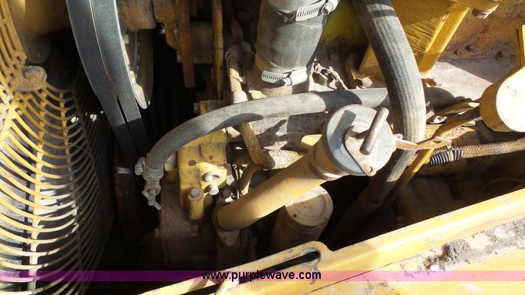 image for item K5188 1988 Caterpillar D6H dozer