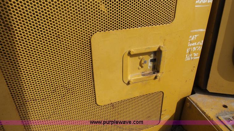 image for item K5188 1988 Caterpillar D6H dozer