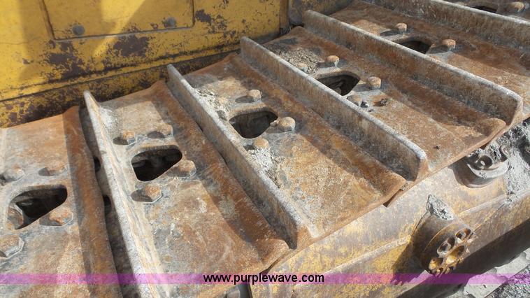 image for item K5188 1988 Caterpillar D6H dozer