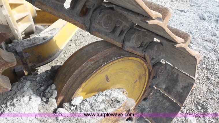 image for item K5188 1988 Caterpillar D6H dozer